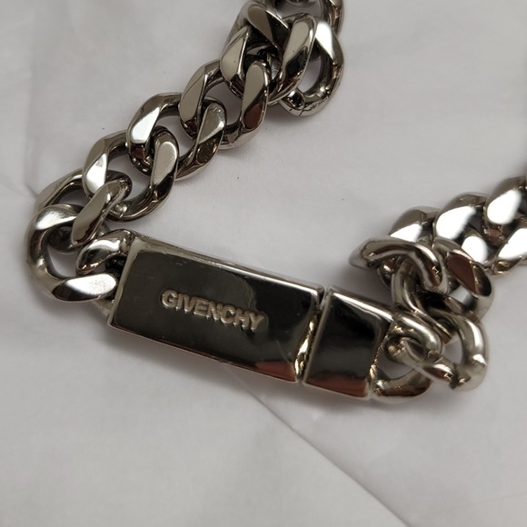 Givenchy Silver tone Necklace with Interlocking Design - Picture 11 of 11